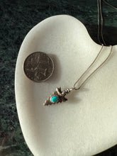 Load image into Gallery viewer, Vintage Turquoise Arrow Head Sterling Silver Necklace 21”
