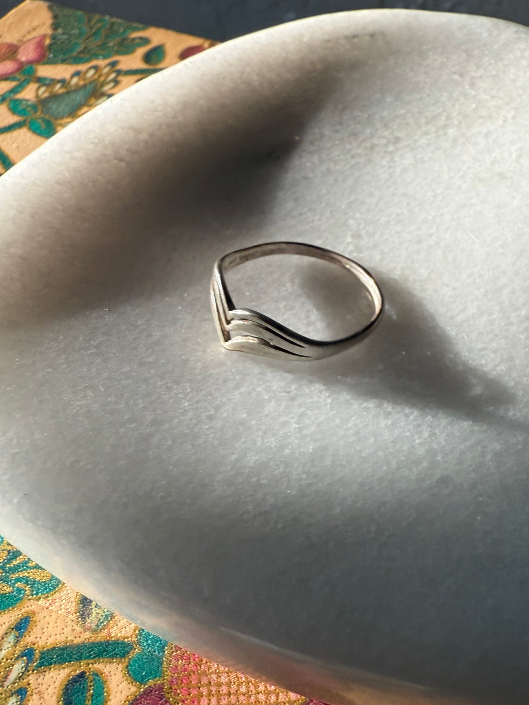 Vintage Chevron Sterling Silver Ring Size 7.25
