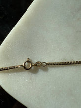 Load image into Gallery viewer, Vintage 14k Yellow Gold Flat Box Chain 19.5”
