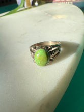 Load image into Gallery viewer, Vintage Green Stone Sterling Silver Ring Size 6.75
