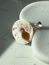 Load image into Gallery viewer, Vintage Sterling Silver Seashell Pendant
