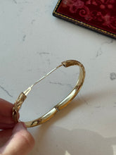 Load image into Gallery viewer, Vintage Basket Weave Textured 14k Yellow Gold Bangle Bracelet
