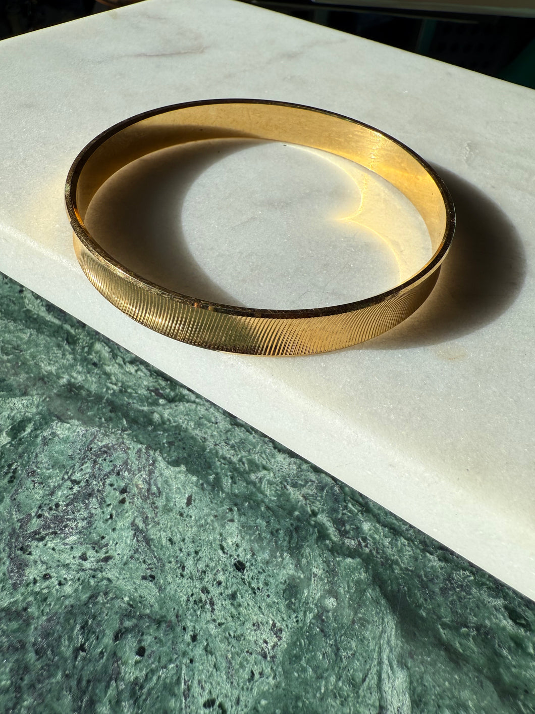 Trifari Vintage Gold Plated Bangle Bracelet 7.25”
