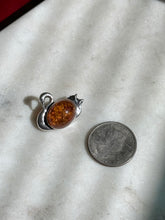Load image into Gallery viewer, Synthetic Amber Swan Sterling Silver Brooch
