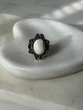 Load image into Gallery viewer, Mother of Pearl Sterling Ring Size 7
