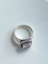 Load image into Gallery viewer, Square Stone Sterling Silver Vintage Ring
