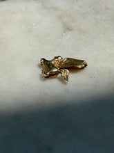 Load image into Gallery viewer, Vintage Solid 14k Gold Pegasus Pendant

