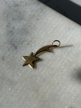 Load image into Gallery viewer, Vintage 14k Yellow Gold Shooting Star Charm
