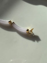 Load image into Gallery viewer, Lavender Jade 14k Yellow Gold Bracelet 7”
