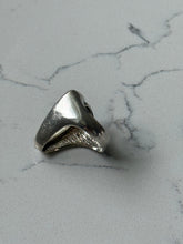 Load image into Gallery viewer, Chunky Heart Cutout Sterling Silver Ring Size 5.75
