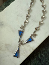 Load image into Gallery viewer, Vintage Costume Jewelry Silver Plated Blue Necklace 15”

