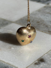 Load image into Gallery viewer, Vintage 1960s Solid 14k Gold Starburst Heart
