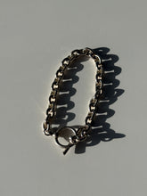 Load image into Gallery viewer, Vintage Cable Link Solid Sterling Silver Toggle Clasp Bracelet 7.25”
