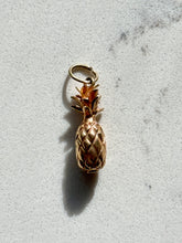 Load image into Gallery viewer, Vintage Solid 14k Gold Pineapple Charm
