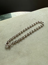 Load image into Gallery viewer, Flat Mariner Sterling Silver Bracelet 7.25”
