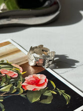 Load image into Gallery viewer, Vintage Sterling Silver Ring Size 10.25
