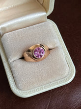 Load image into Gallery viewer, Vintage 1970s Soviet USSR Pink Sapphire 14k Gold Ring
Size 6.75
