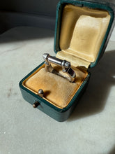 Load image into Gallery viewer, Screw Shackle Sterling Silver Ring Size 7.5
