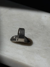Load image into Gallery viewer, Vintage Abalone Inlay Bird Sterling Silver Ring Size 6.25
