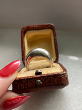 Load image into Gallery viewer, Solid Sterling Silver Ring
