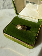 Load image into Gallery viewer, Midcentury 14k Gold Band Ring Size 6
