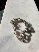 Load image into Gallery viewer, Chunky Oval Link Sterling Silver Toggle Clasp Bracelet 7.75”
