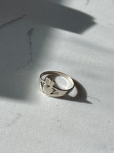 Load image into Gallery viewer, Vintage Hearts of Claddagh Sterling Silver Ring Size 7
