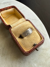 Load image into Gallery viewer, Floral Engraved Sterling Silver Toe Ring Size 5
