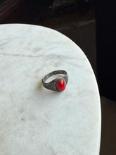 Load image into Gallery viewer, Vintage Sterling Silver Ring Size 6.5
