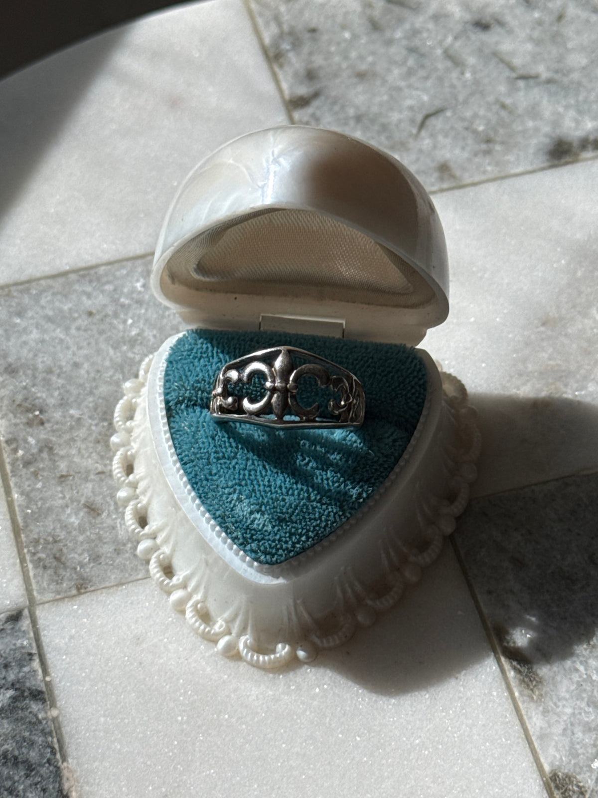 Fleur De Lis Vintage Sterling Silver Ring Size 7.25