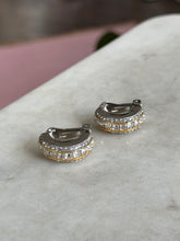 Load image into Gallery viewer, Christian Dior Clip On Earrings
