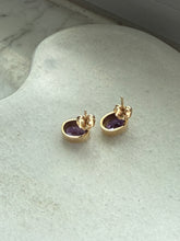 Load image into Gallery viewer, Vintage Amethyst 14k Gold Push Back Earrings
