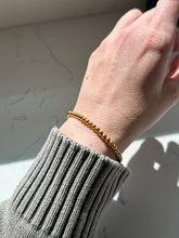 Load image into Gallery viewer, Gold Vermeil Elastic Ball Bead Bracelet
