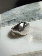 Load image into Gallery viewer, Sterling Silver Ring Size 6.5
