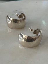 Load image into Gallery viewer, Vintage Mexico Sterling Silver Hoops
