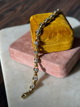 Load image into Gallery viewer, Vintage Solid 18k Yellow Gold 2.0ctw Natural Diamond Bracelet
