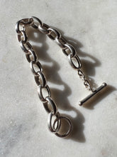 Load image into Gallery viewer, Chunky Oval Link Sterling Silver Toggle Clasp Bracelet 7.75”

