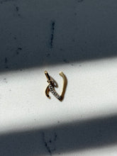 Load image into Gallery viewer, Vintage 18k Yellow Gold Diamond ‘V’ Charm
