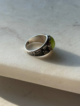 Load image into Gallery viewer, Vintage Sterling Silver Ring Size 7
