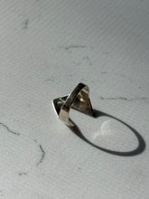 Load image into Gallery viewer, Vintage Sterling Silver Ring Size 7.5
