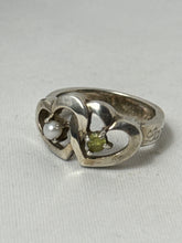 Load image into Gallery viewer, Lenox Peridot &amp; Pearl Sterling Heart Ring Size 5

