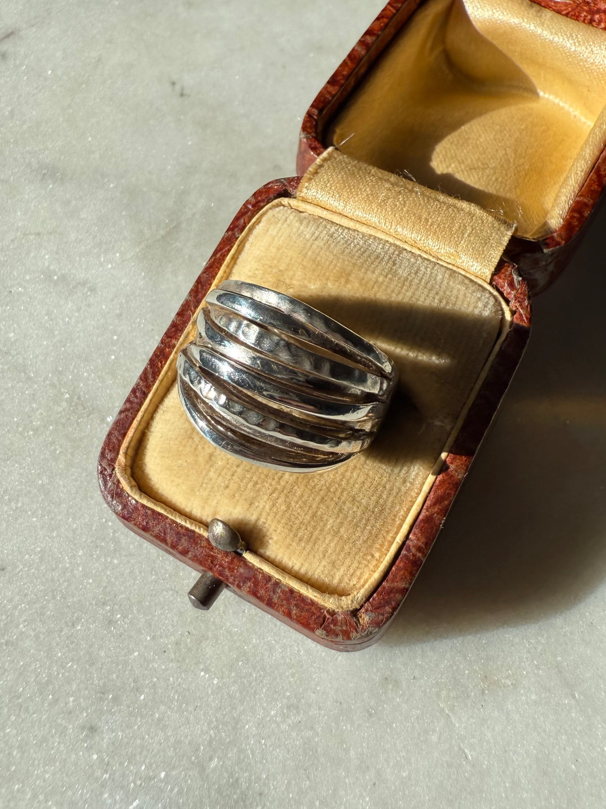 Vintage Sterling Silver Hammered Ring Size 6