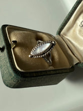 Load image into Gallery viewer, Mother of Pearl Sterling Silver Ring Size 5.5
