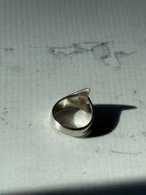 Load image into Gallery viewer, Vintage Solid Sterling Silver Ring Size 5.75
