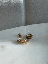 Load image into Gallery viewer, Vintage 14k Gold Opal Earrings
