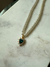 Load image into Gallery viewer, Vintage Costume Faux Pearl Heart Necklace 17.5”

