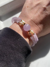 Load image into Gallery viewer, Amethyst &amp; Rice Pearl 14k Gold Bracelet
