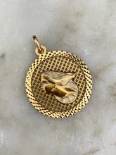 Load image into Gallery viewer, Lady Fortuna Vintage 18k Gold Pendant
