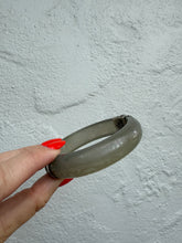 Load image into Gallery viewer, Silpada Sterling Silver Resin Bangle Bracelet
