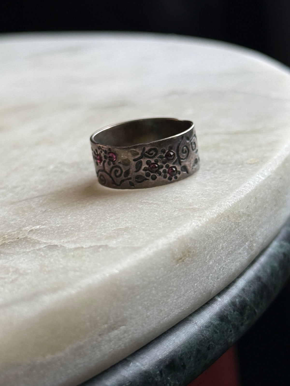 Floral Sterling Silver Band Size 7